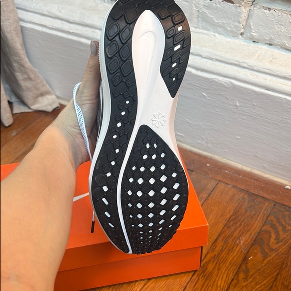 Nike Air Zoom Pegasus 41 White and Black Running Shoes - Picture 3 of 3